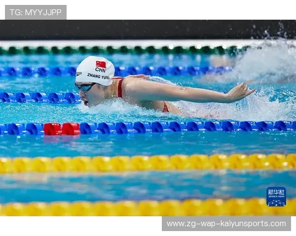 “世界游泳锦标赛:新加坡泳池见证泳者极限冲刺”